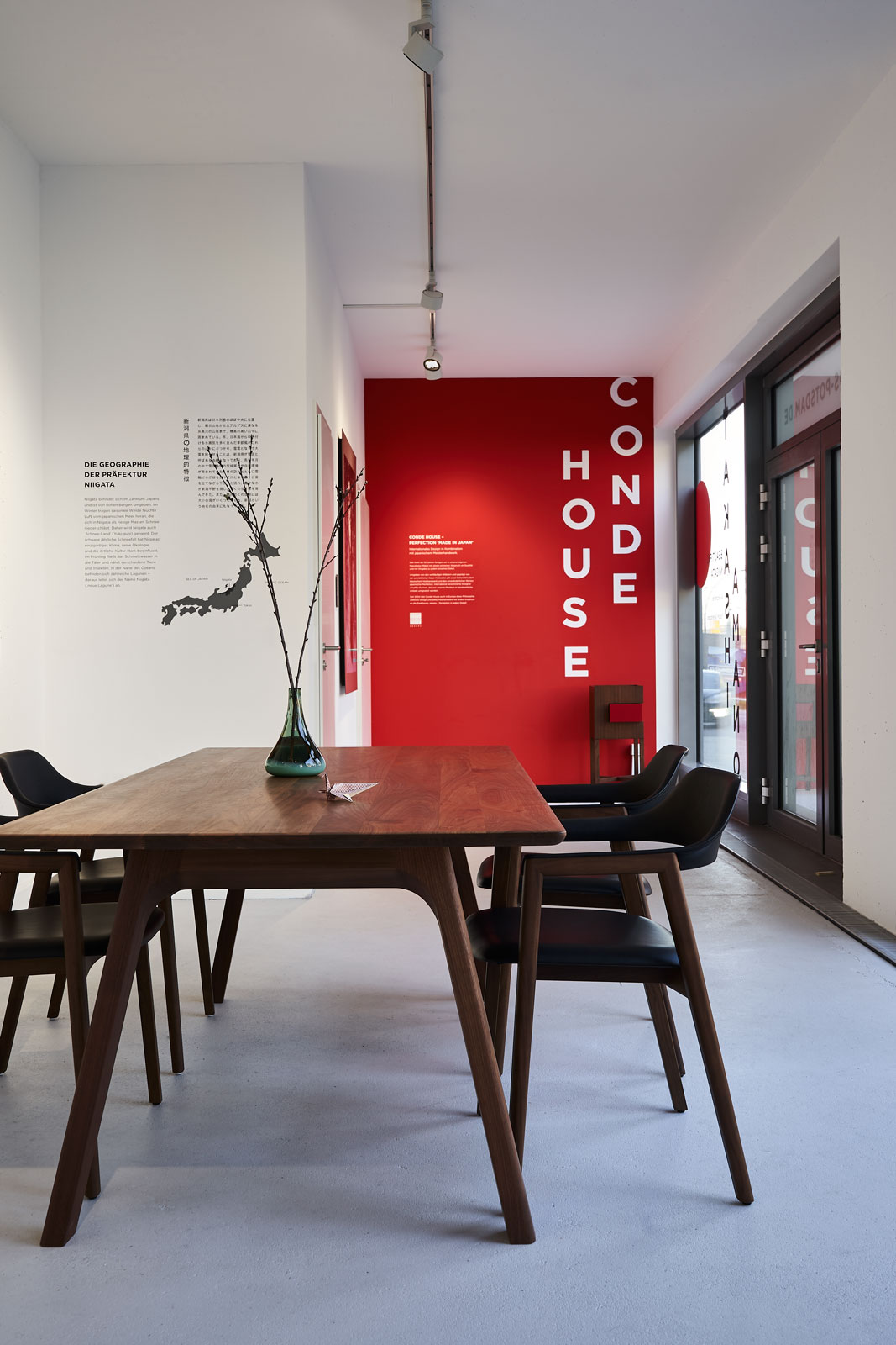 Japanhaus Showroom innen